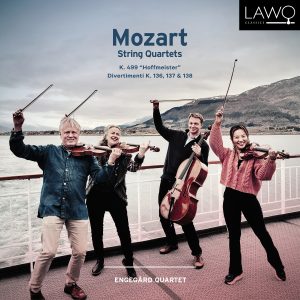 Mozart String Quartets K. 499 &laquo;Hoffmeister&raquo;, Divertimenti K. 136, 137 & 138
